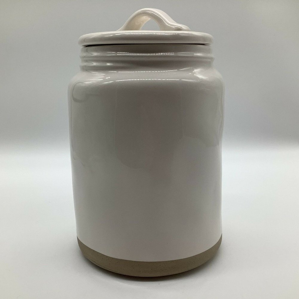Rae Dunn PASTA Round Container - Picture 4 of 12